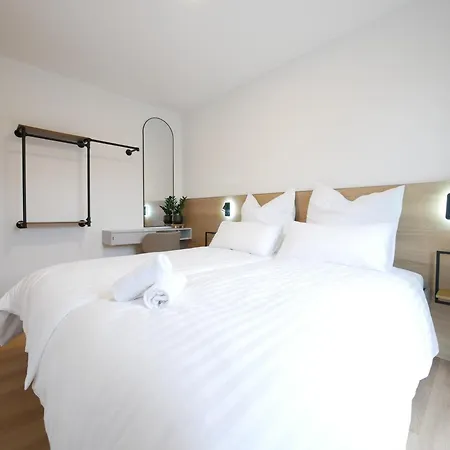 Seenah2, Privater Garten, Stellplatz, Strandnähe Apartment