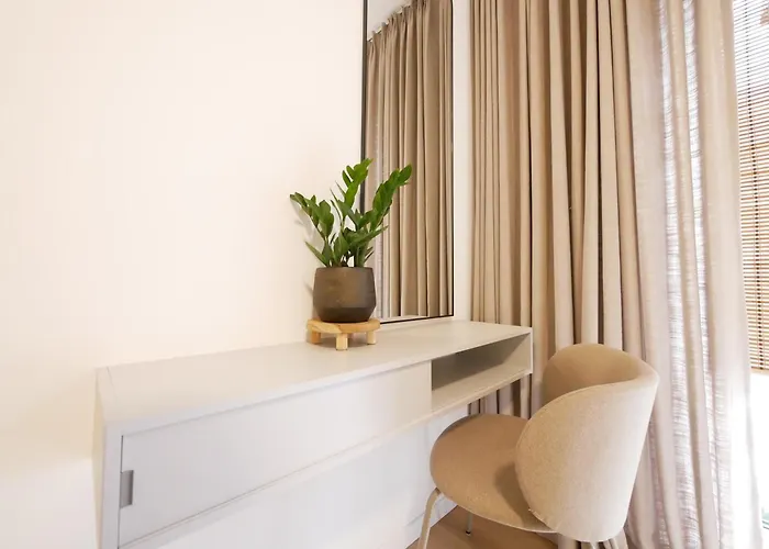 Seenah2, Privater Garten, Stellplatz, Strandnaehe Appartement *